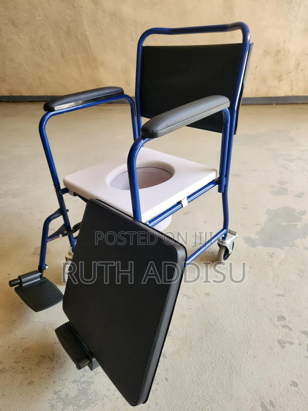 Commode Wheelchair軟禁toilet Wheelchair或則wheelchair堥不commode Wheelchair