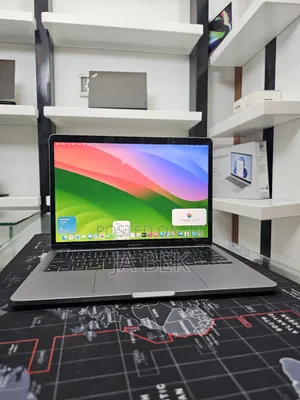 New Laptop Apple MacBook Pro 2020 M1 16GB Apple M1 SSD 256GB