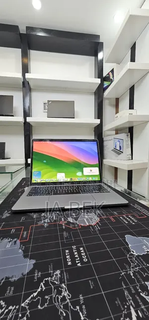 New Laptop Apple MacBook Pro 2020 M1 16GB Apple M1 SSD 256GB