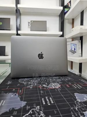 New Laptop Apple MacBook Pro 2020 M1 16GB Apple M1 SSD 256GB