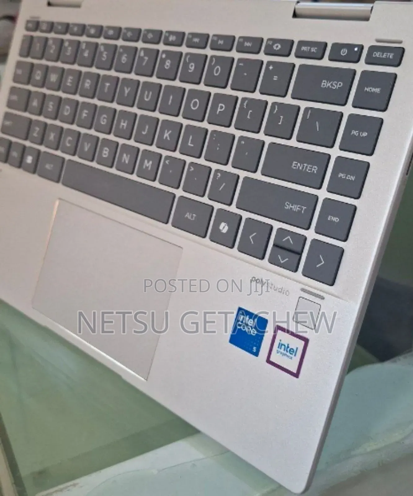 New Laptop HP Envy X360 8GB Intel Core I5 SSD 512GB