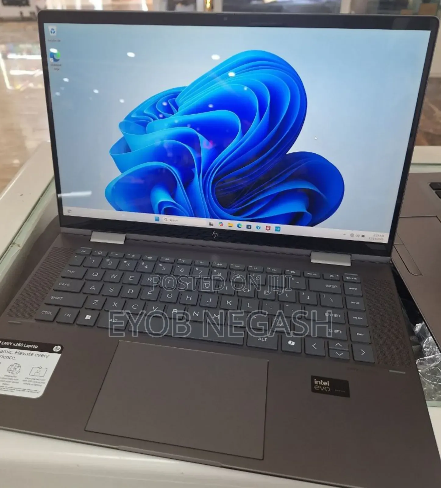 New Laptop HP OmniBook Ultra Flip 14" 32GB Intel Core Ultra 7 SSD 1T