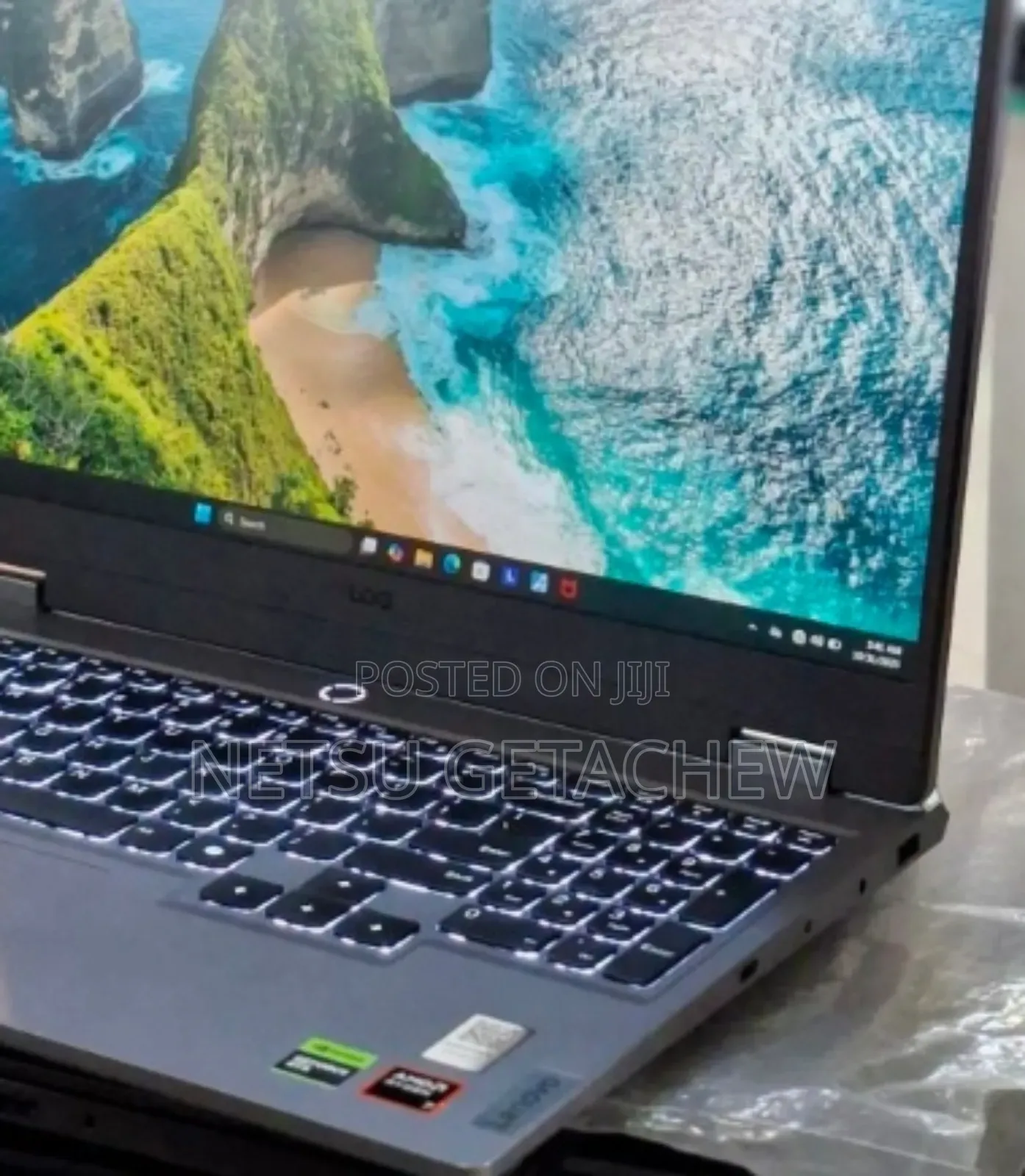 New Laptop Lenovo LOQ 15IRH8 16GB AMD Ryzen 7 SSD 1T