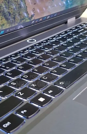 New Laptop Lenovo LOQ 15IRH8 16GB AMD Ryzen 7 SSD 1T