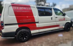 Toyota Grand HiAce 2011 White