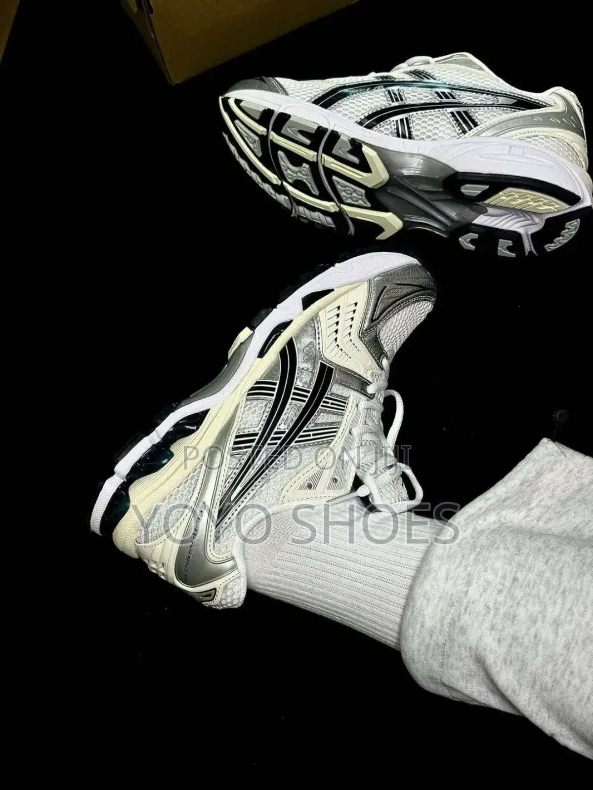 Asics Sneaker Shoes