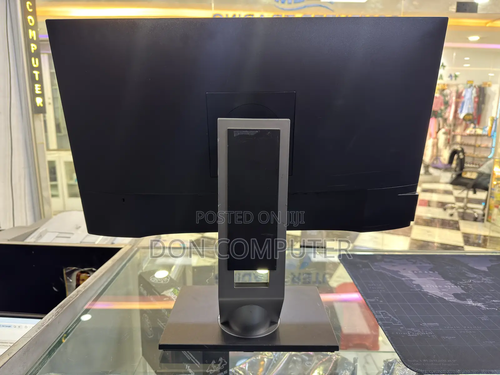 Dell Ultrasharp Monitor