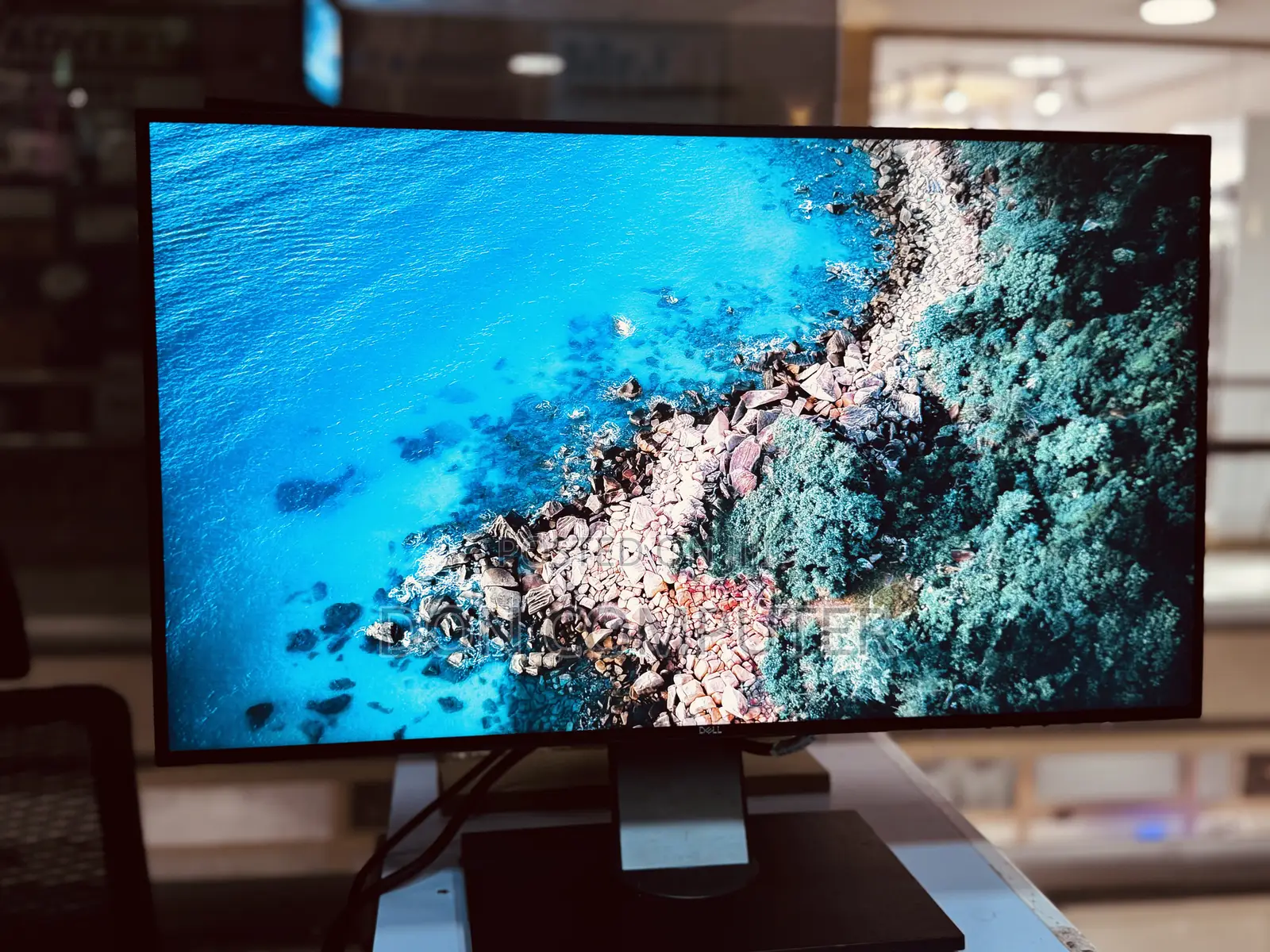 Dell U2719d Monitor