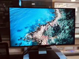 Dell U2719d Monitor