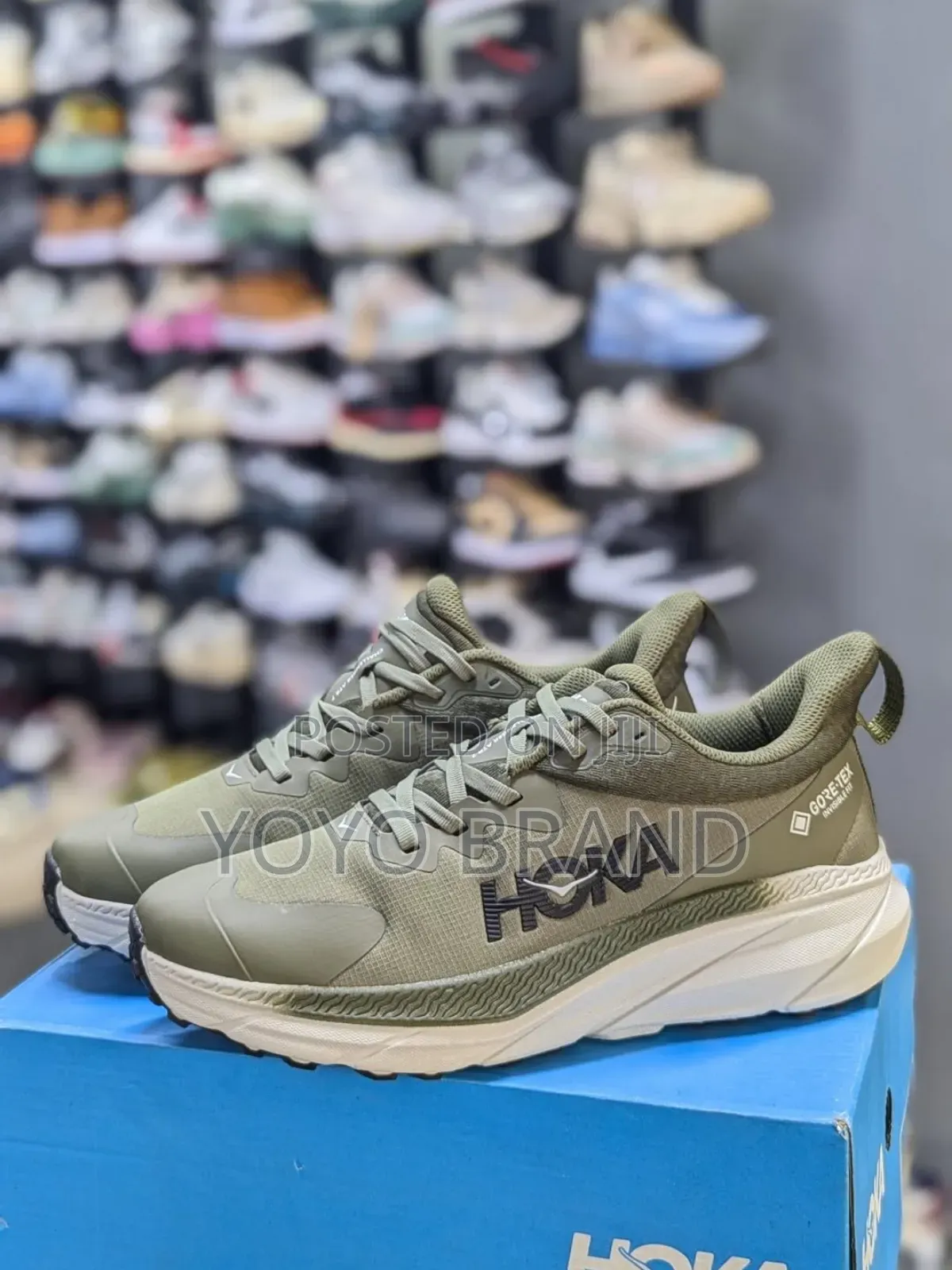 Hoka Fashion Sneaker