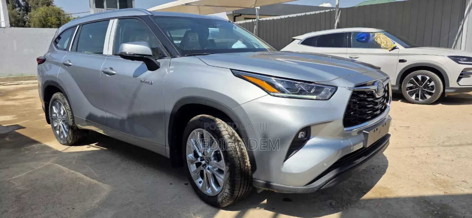 New Toyota Highlander Hybrid 2024 Silver