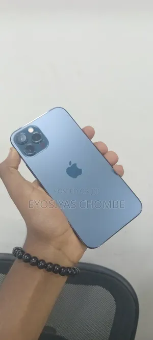 Photo - Apple iPhone 12 Pro 128 GB Blue