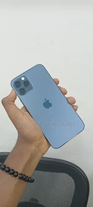 Photo - Apple iPhone 12 Pro 128 GB Blue