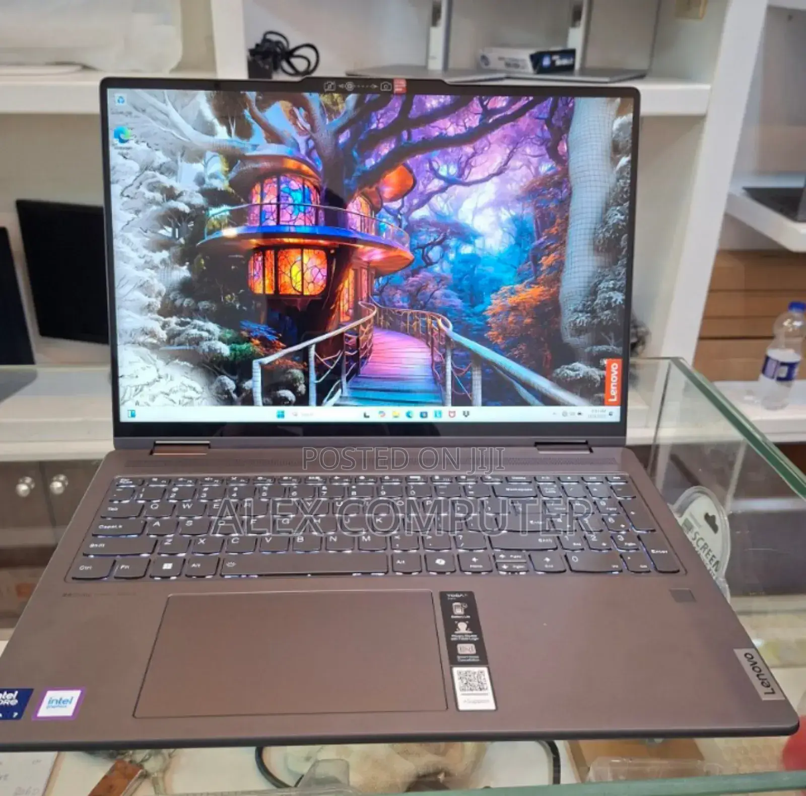 New Laptop Lenovo Yoga 7i 16GB Intel Core Ultra 7 SSD 1T