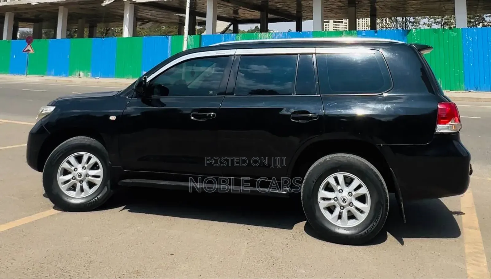 Toyota Land Cruiser 4.5 V8 TD STD 2010 Black
