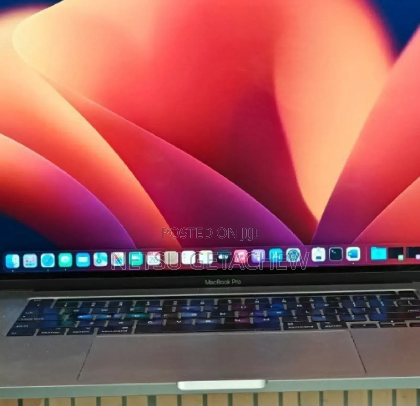 New Laptop Apple MacBook Pro 2019 16GB Intel Core I7 SSD 512GB