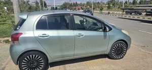 Toyota Yaris 2010 Blue