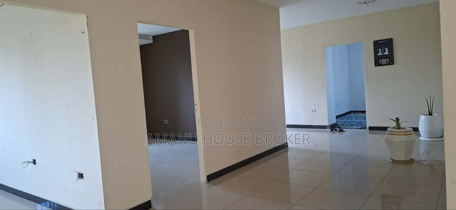 Urgent Office Space for Rent 900sqm on the 5th Floor, 1,200birr Per S