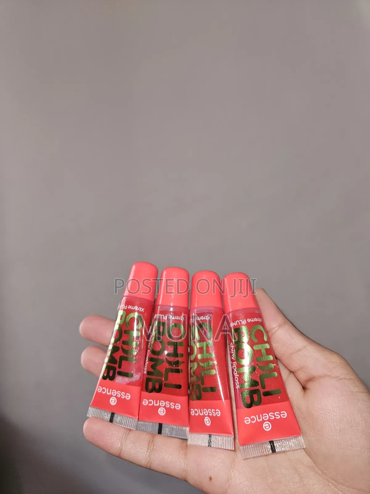 Essence Plumping Gloss 
