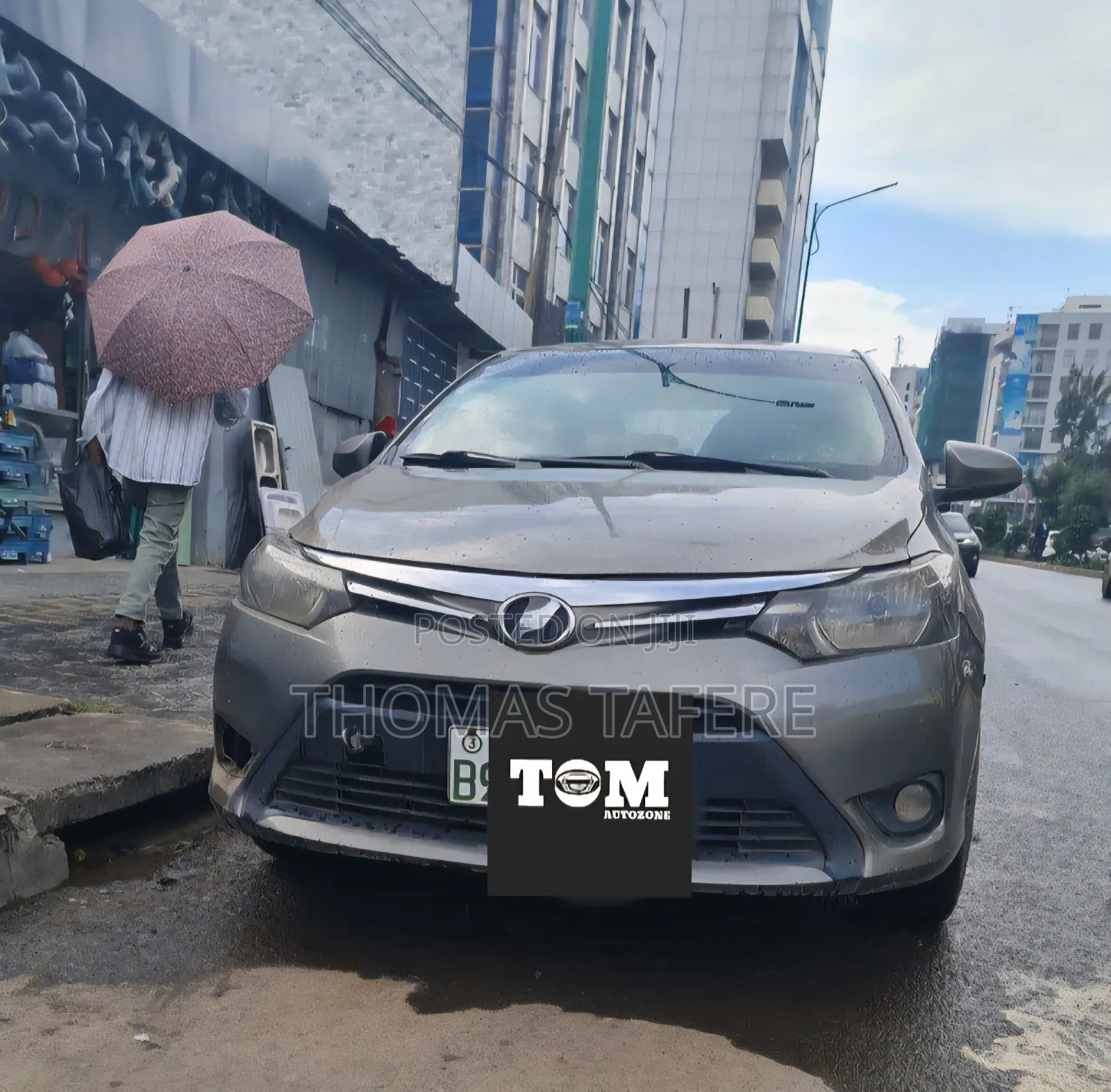 Toyota Yaris 2015 Yellow