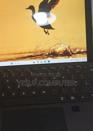 New Laptop Microsoft Surface Pro 7 16GB Intel Core I5 SSD 256GB