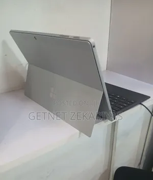 New Laptop Microsoft Surface Pro 7+ 16GB Intel Core I5 SSD 256GB