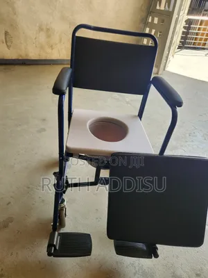 With Frane Commode Wheelchair輕微wheelchair疑犯poty Wheelchair輕輕wheelchair