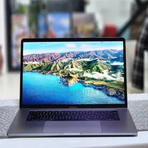 New Laptop Apple MacBook Pro 2017 16GB Intel Core I7 SSD 512GB