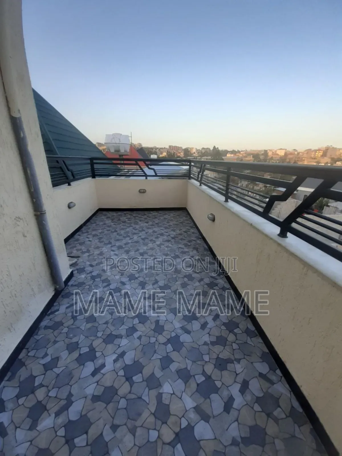 6bdrm House in Addis Abeba, Bole for sale