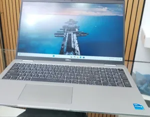 New Laptop Dell Latitude 5540 16GB Intel Core I5 SSD 512GB