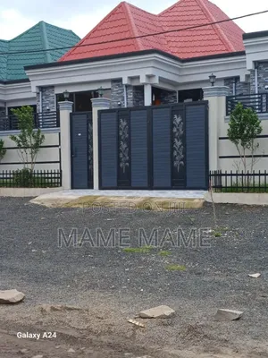 5bdrm Villa in Addis Abeba, Bole for sale