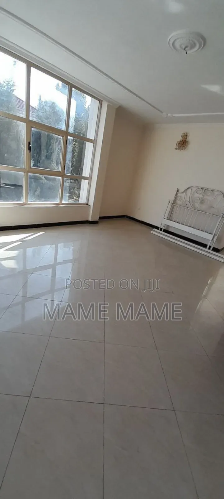 5bdrm Villa in Addis Abeba, Bole for sale