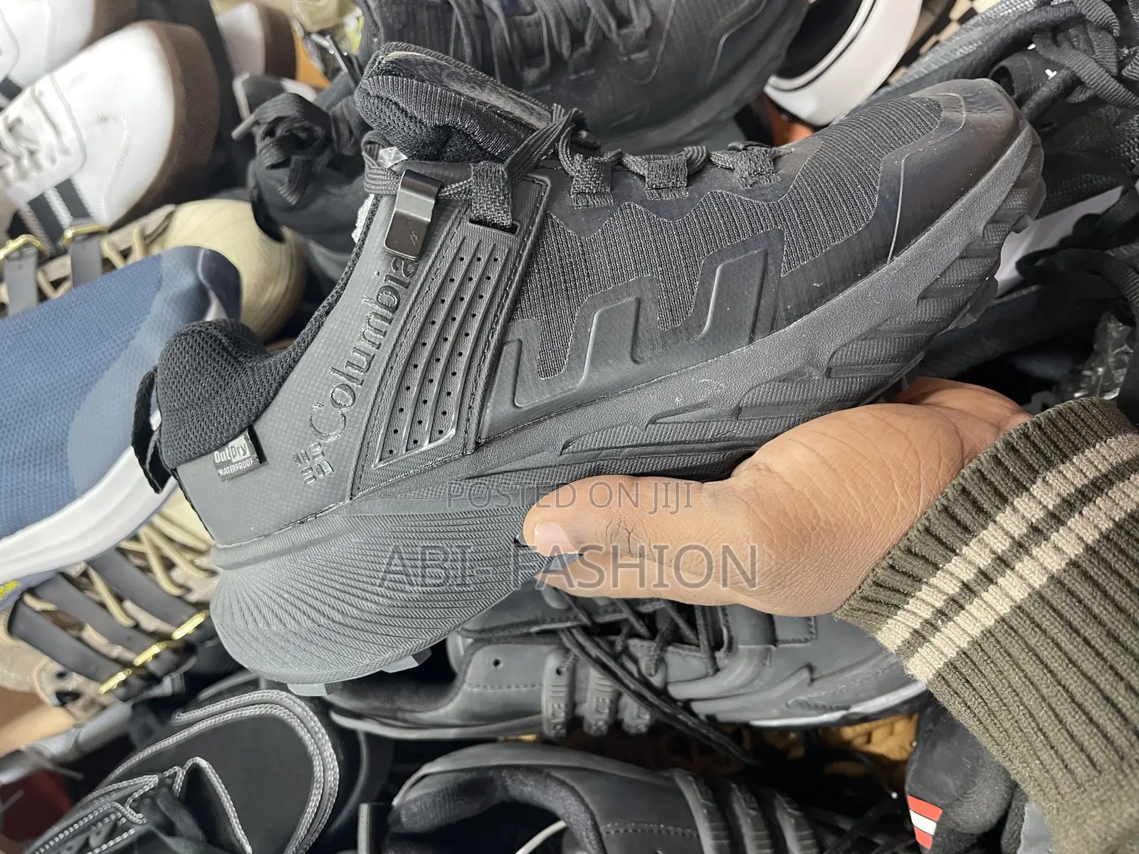 Colombia Mens Black New Edition