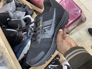 Nike Shoe Mens Red Sole