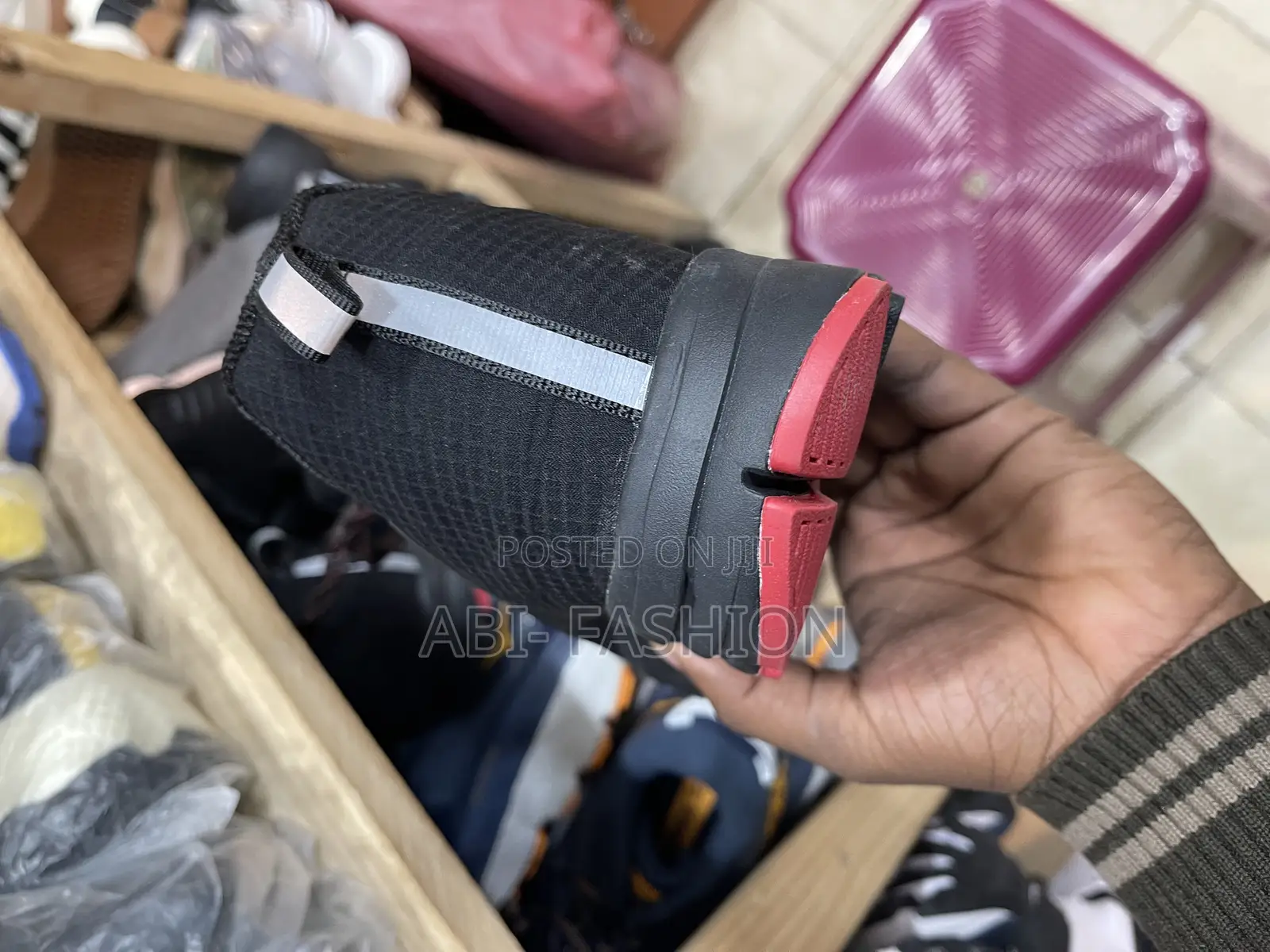 Nike Shoe Mens Red Sole