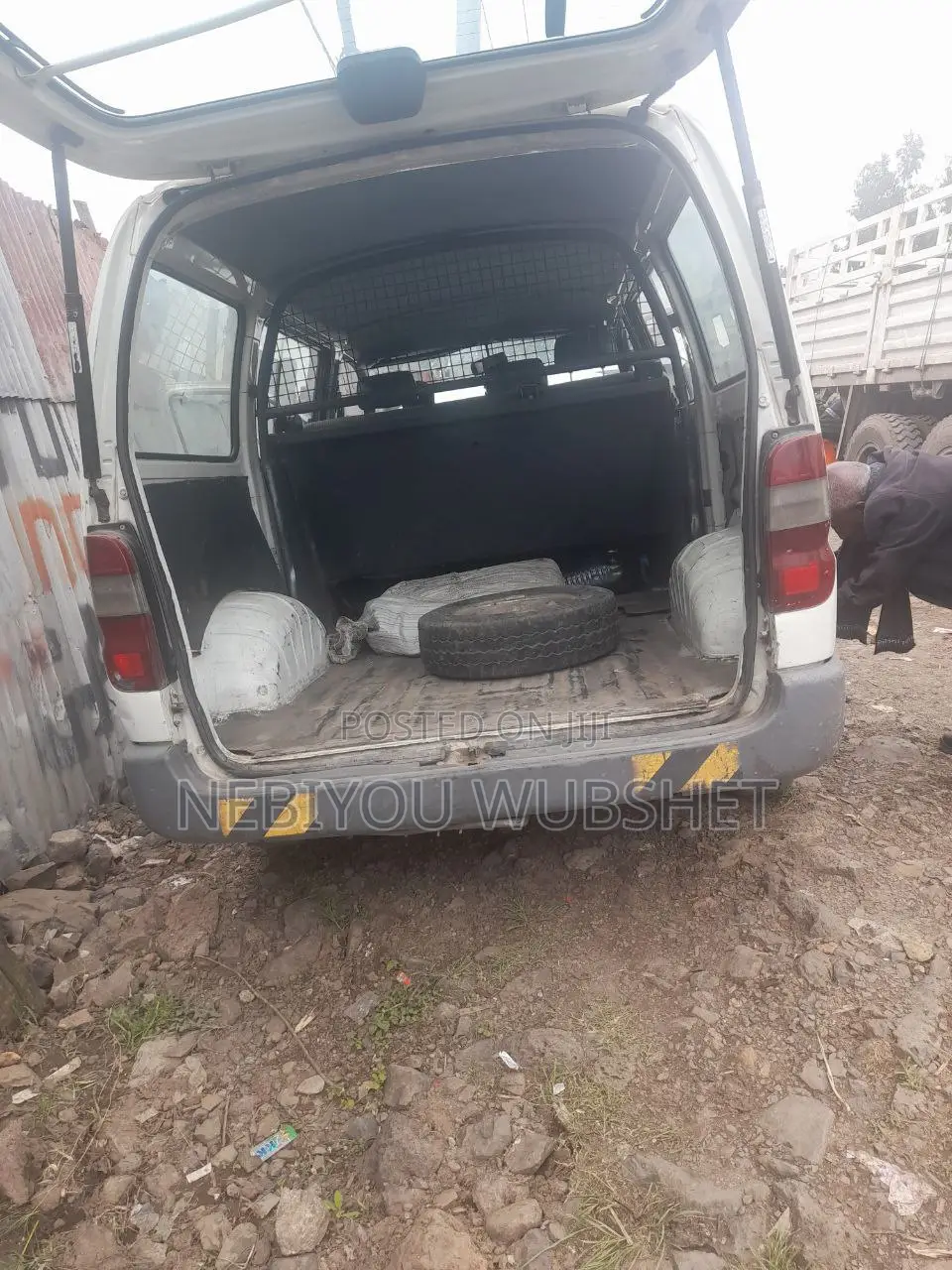 Mitsubishi L200 2003 White