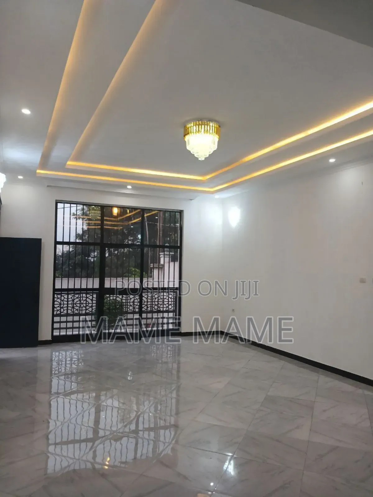 5bdrm Villa in Addis Abeba, Bole for sale