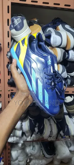 Adias Foot Ball Fashion Shoes