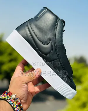 Nike Mid Blazzer