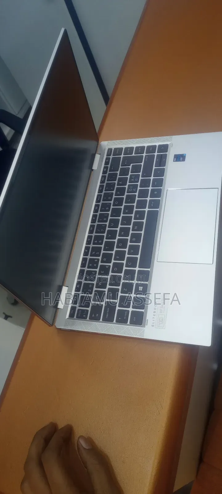 New Laptop HP EliteBook 1040 G8 16GB Intel Core i7 SSD 512GB