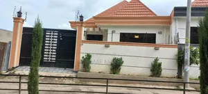 5bdrm Villa in Addis Abeba, Bole for sale