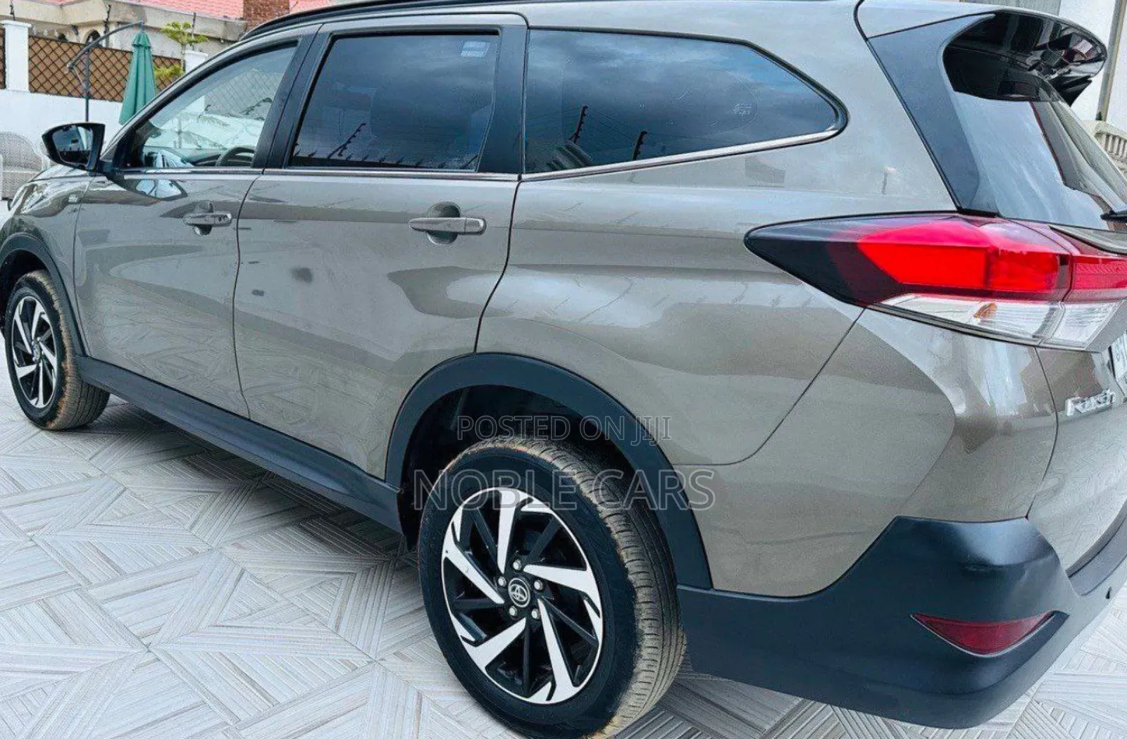 Toyota Rush 2023 Gold