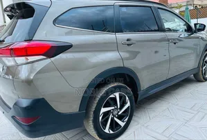 Toyota Rush 2023 Gold