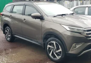 Toyota Rush 2023 Gold