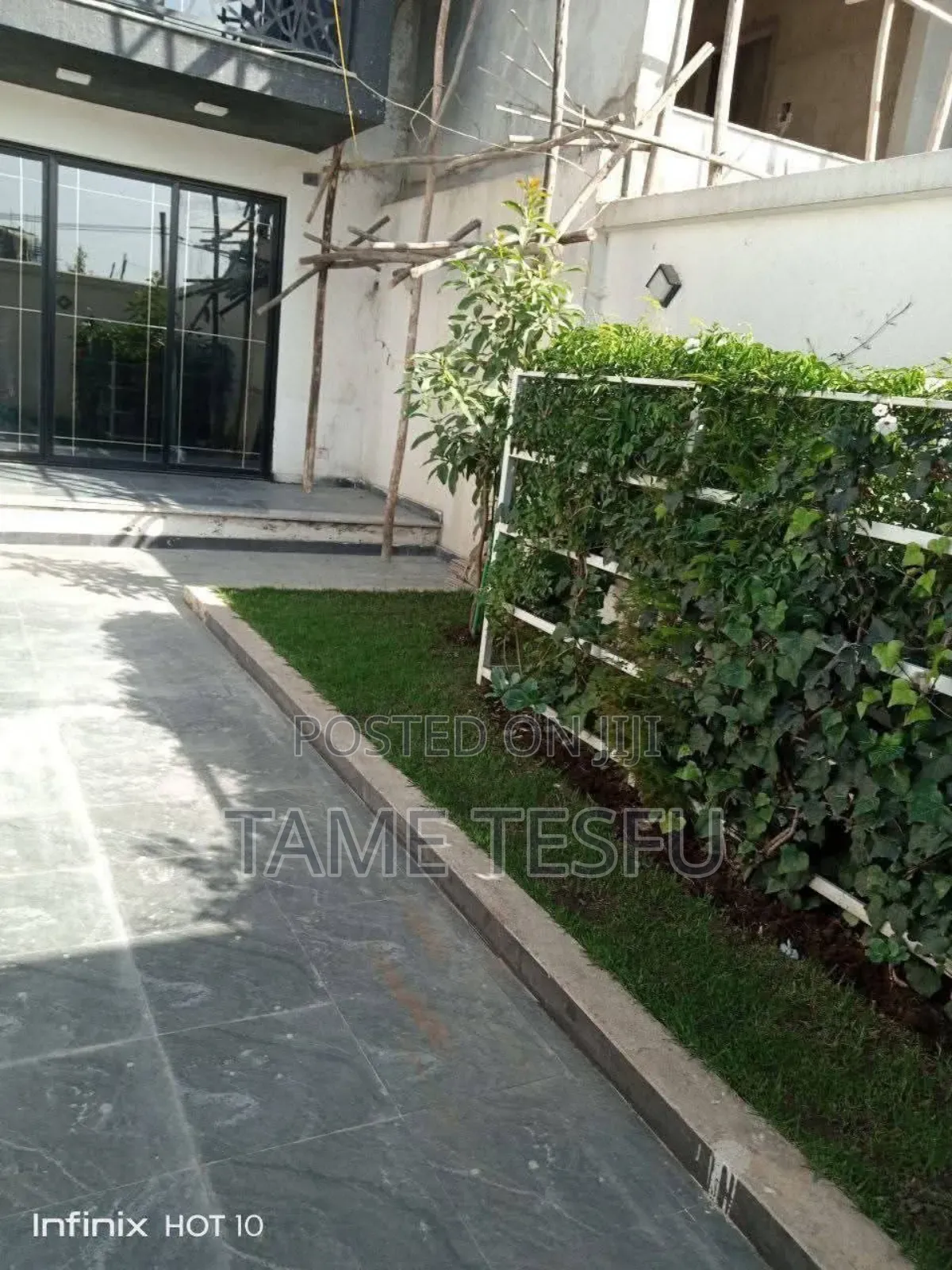 Furnished 8bdrm House in ፍጋ, Bole for sale