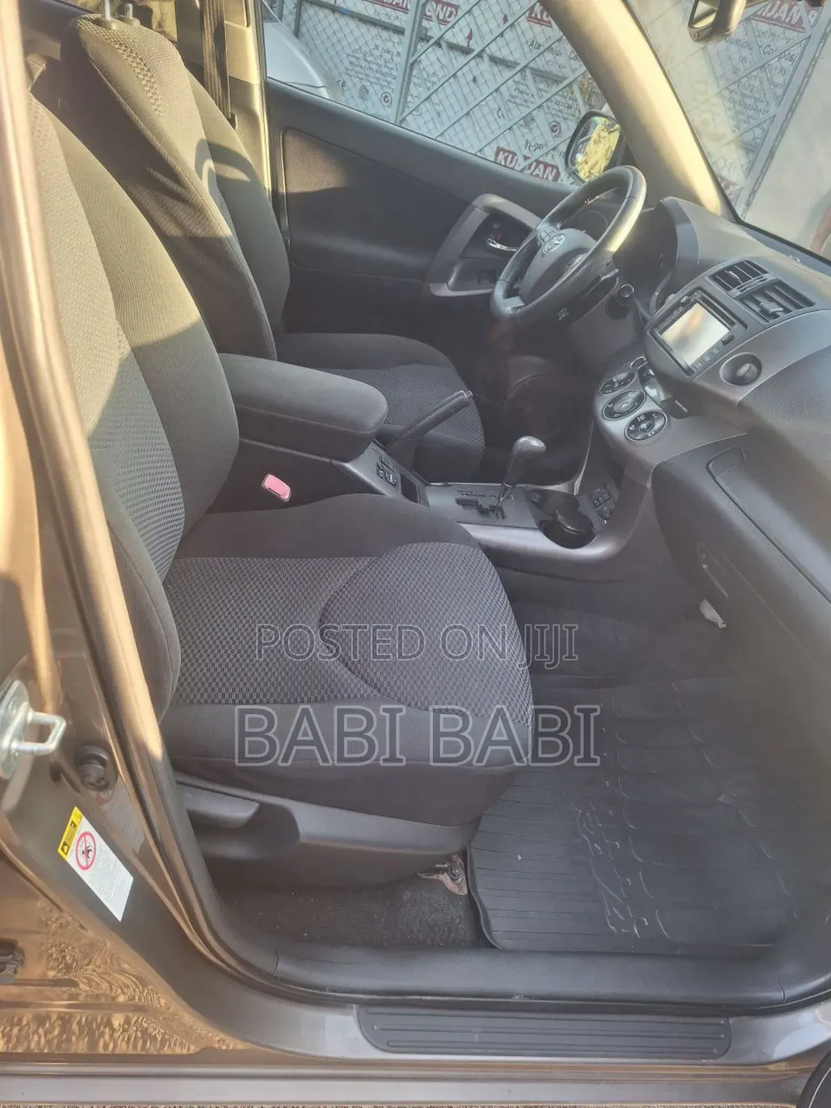 Toyota RAV4 2012 Brown