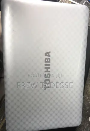 Laptop Toshiba Satellite L755 4GB Intel Core 3 HDD 256GB