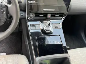 New Toyota bZ4X 71.4 kWh FWD 2023 Gray