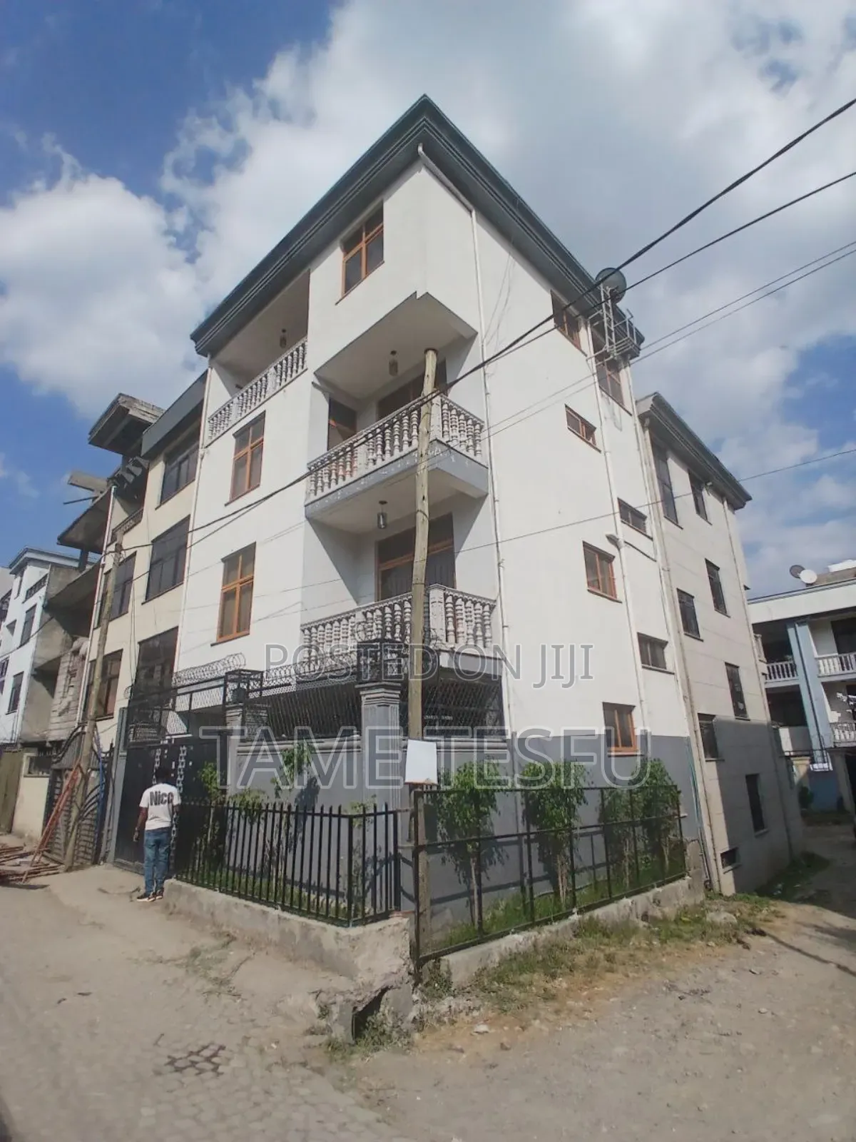 Furnished 6bdrm House in ኃይሌ ጋርመንት, Nifas Silk-Lafto for sale