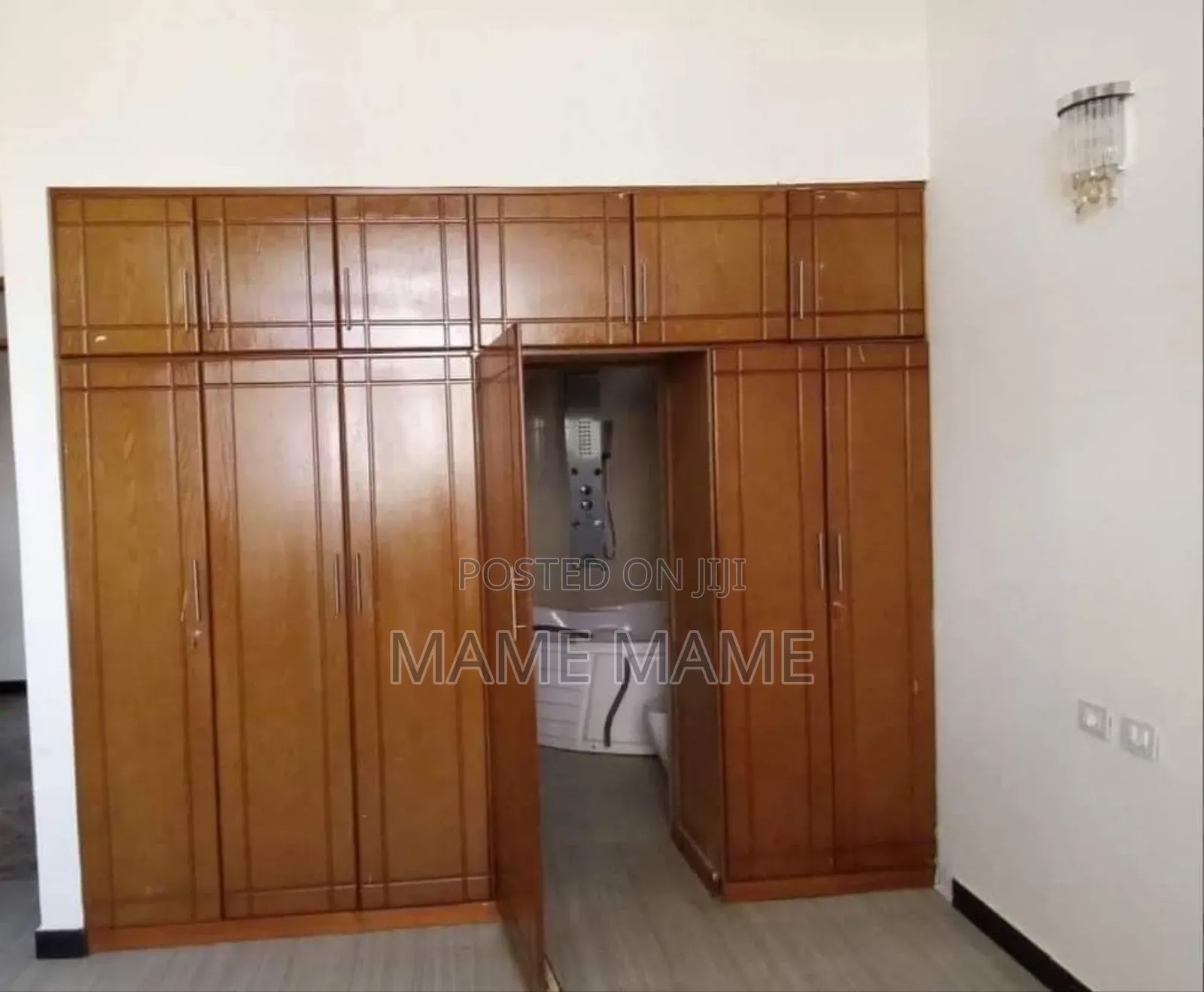 5bdrm Villa in Addis Abeba, Bole for sale
